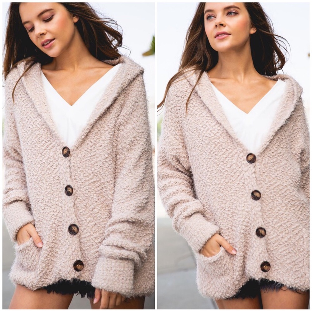 1 LEFT SALE‼️ Dakota Mohair Cardigan-Beige - Picture 3 of 6